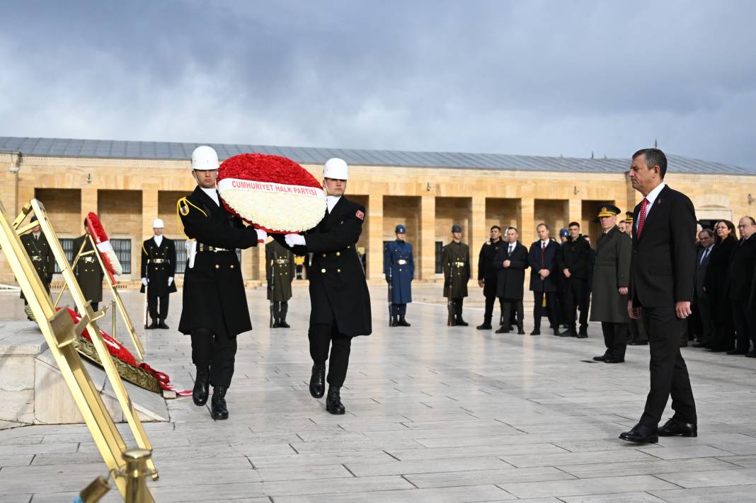 İkinci Cumhurbaşkanı İsmet İnönü 51. ölüm yılında Anıtkabir’de mezarı başında anıldı 18